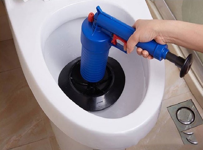 Hướng dẫn khắc phục bồn cầu xả nước yếu